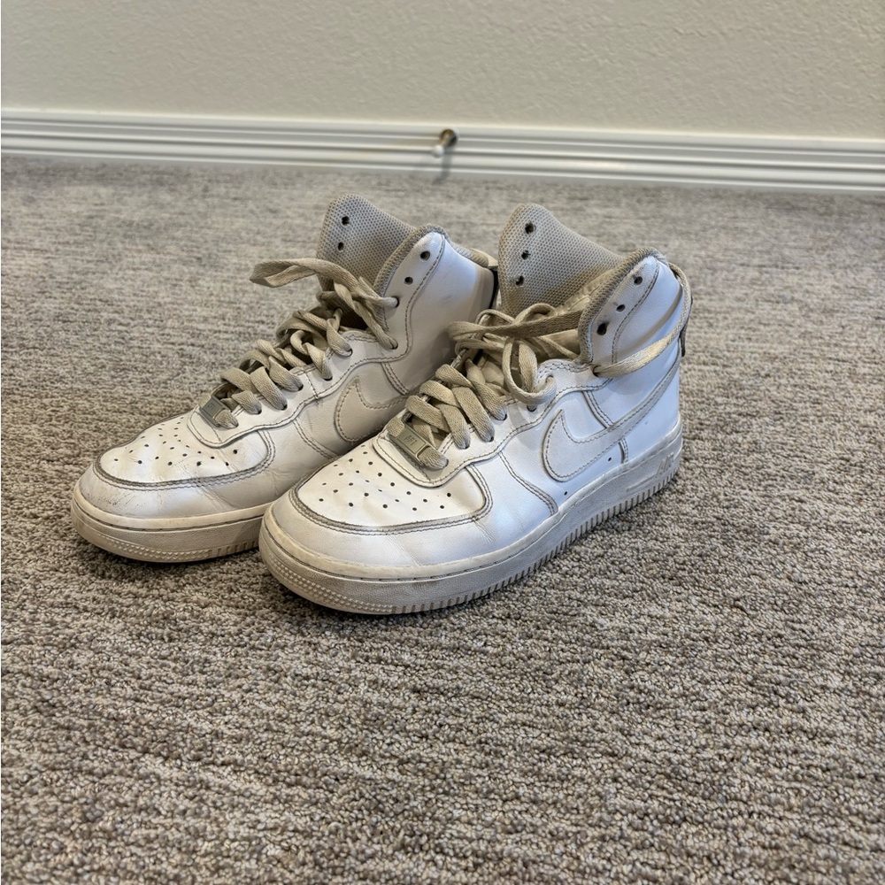 Nike white airforce 1s